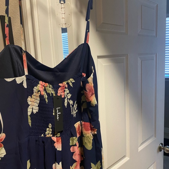 Selling wide leg jumpsuit - Picture 3 of 7